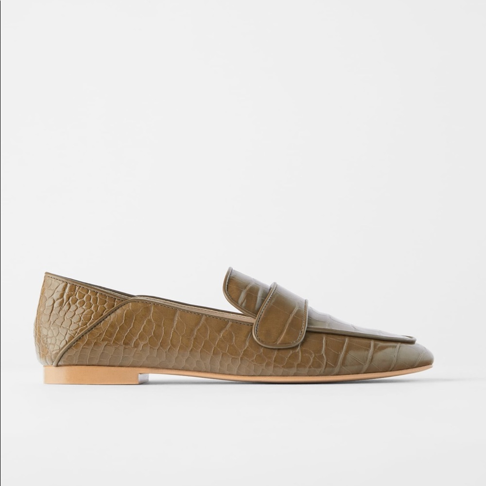 ZARA Faux Leather Crocodile Embossed Loafers sz 41